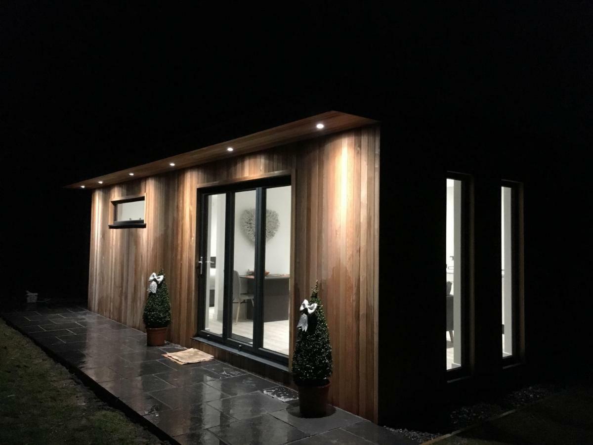 Parkknott Retreat Luxury Lodge With Private Hot Tub Askam in Furness Exterior photo